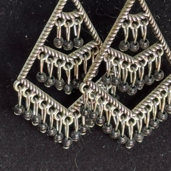 Paparazzi Earrings - Picture 2 of 2